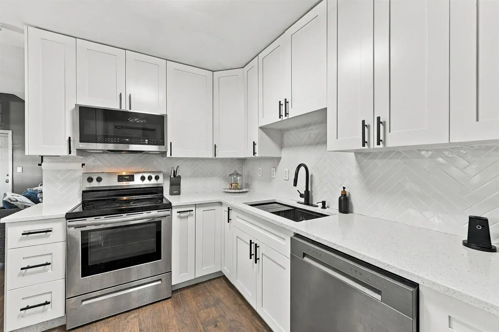 6240 NW 16TH Place, Sunrise FL 33313