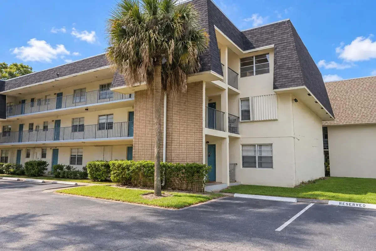 613 S STATE ROAD 7 # 2F, Margate FL 33068
