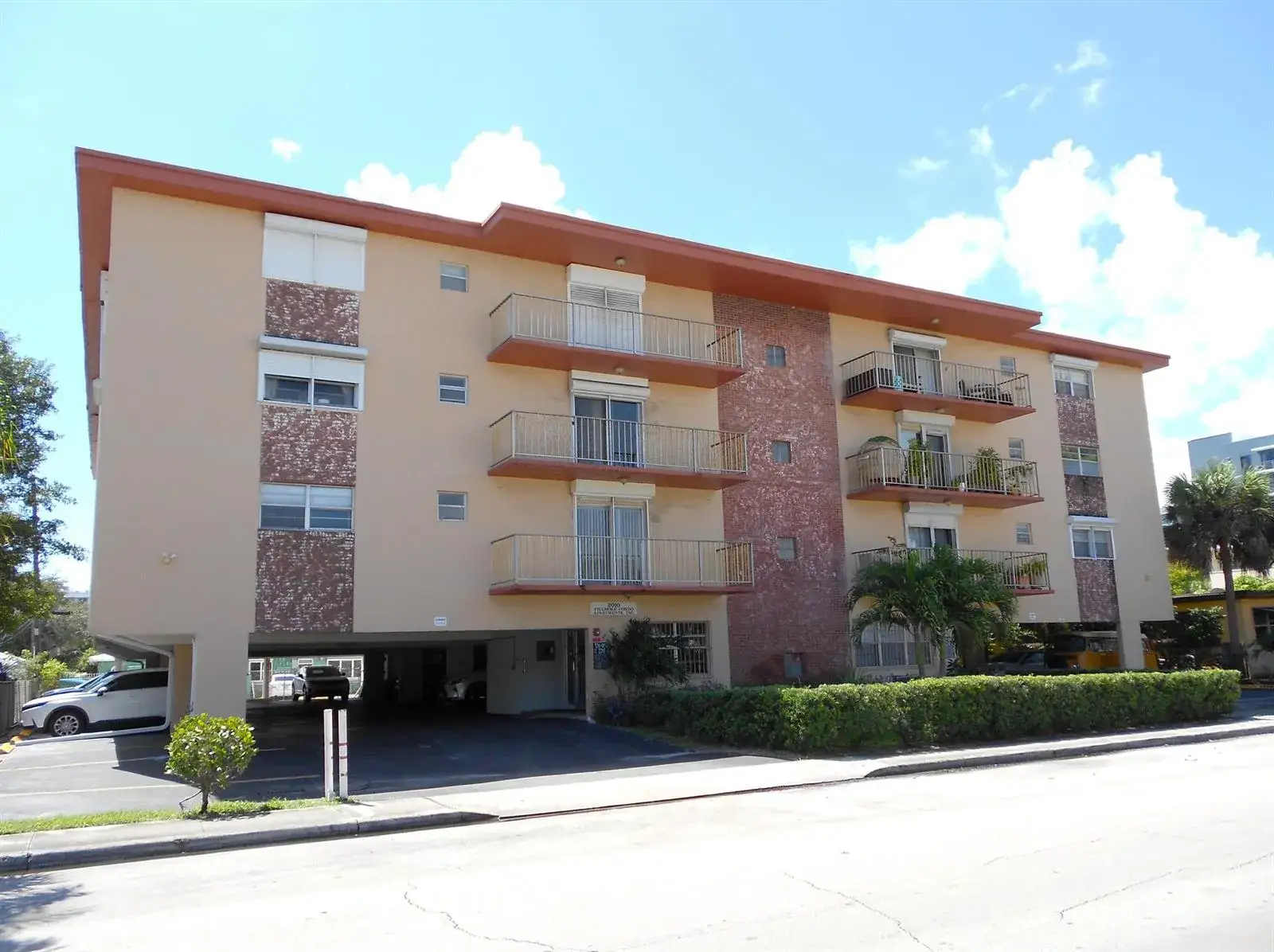 2010 FILLMORE Street # 303, Hollywood FL 33020