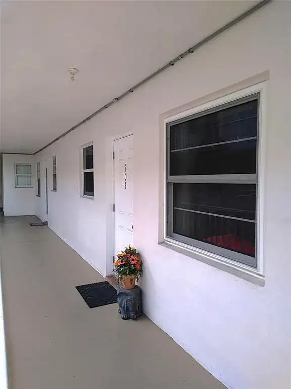 2010 FILLMORE Street # 303, Hollywood FL 33020 photo 3