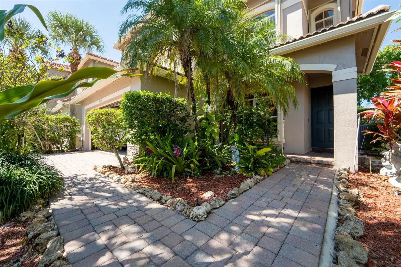 6593 LURAIS Drive, Lake Worth FL 33463 photo 4