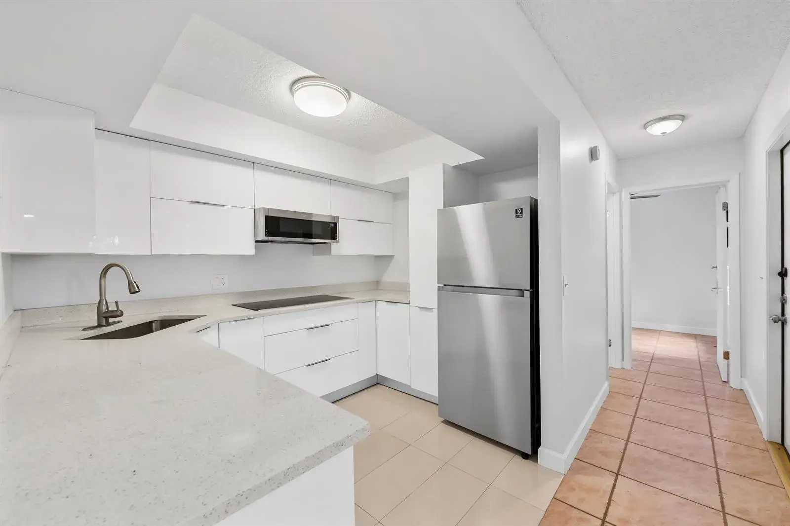 3770 VILLAGE Drive # B, Delray Beach FL 33445