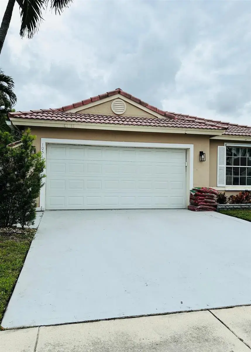1051 NW 191ST Avenue, Pembroke Pines FL 33029