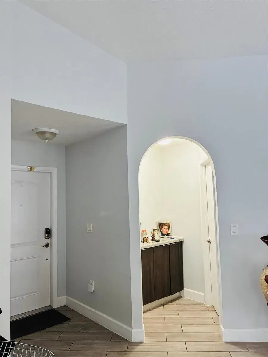 1051 NW 191ST Avenue, Pembroke Pines FL 33029