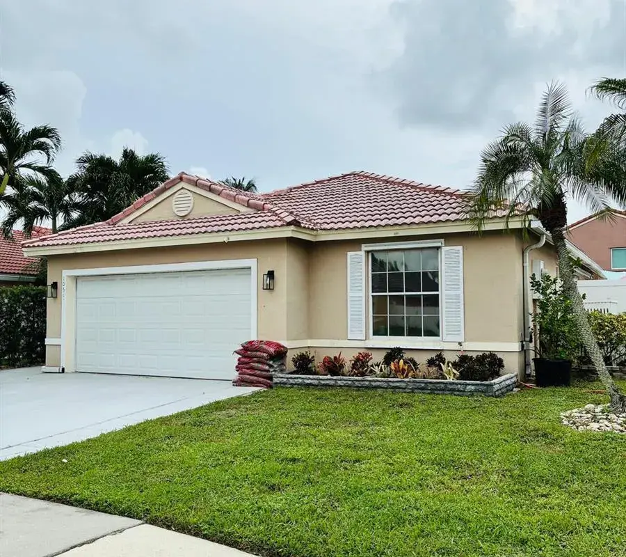 1051 NW 191ST Avenue, Pembroke Pines FL 33029
