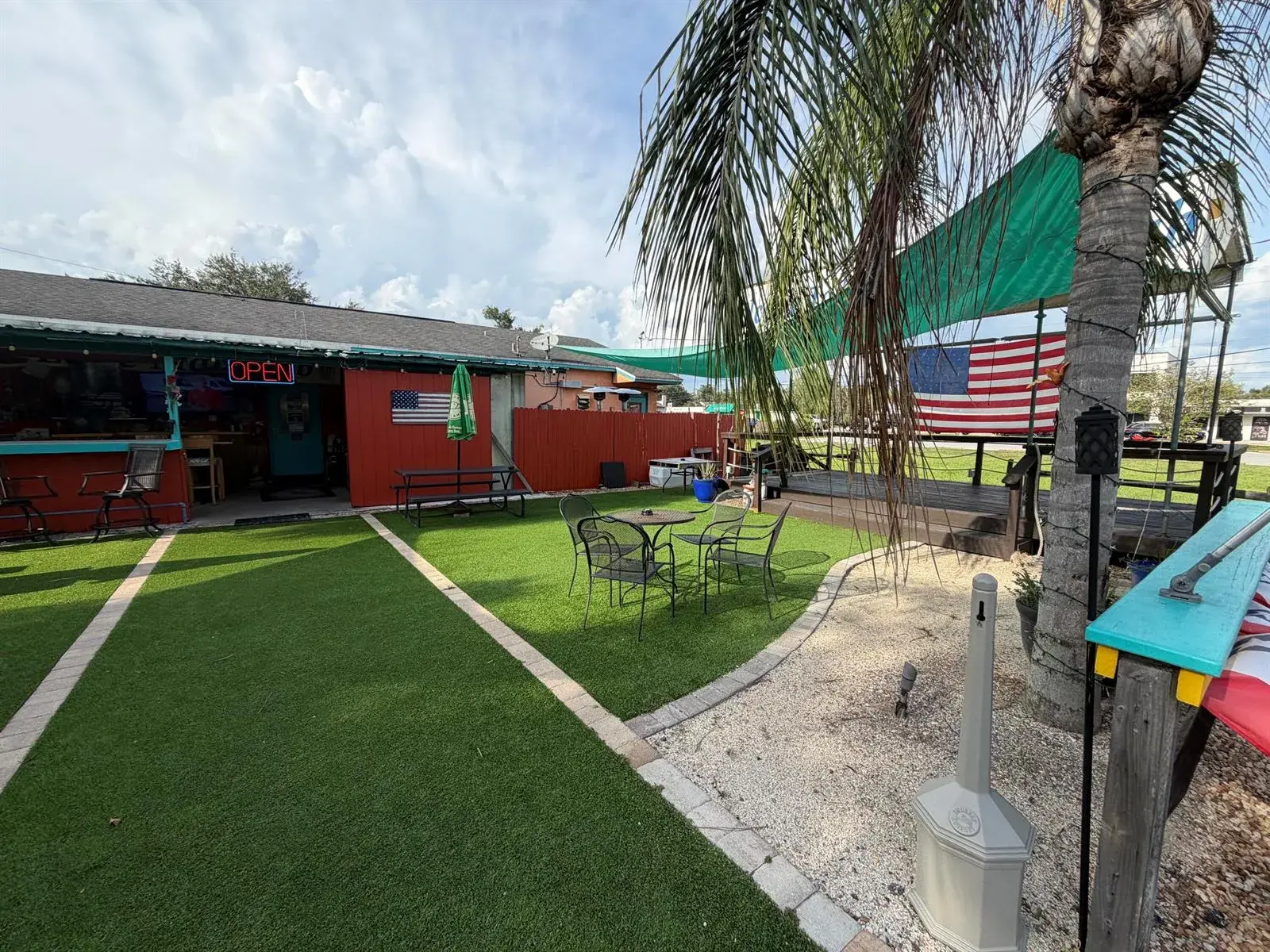 119 W CRYSTAL LAKE Avenue, FL 32746