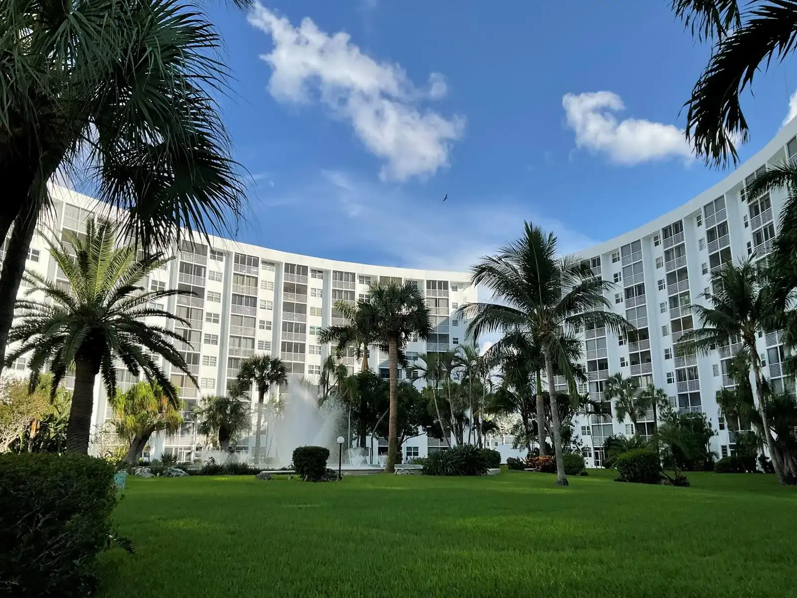 2731 NE 14th Street Causeway # 307, Pompano Beach FL 33062