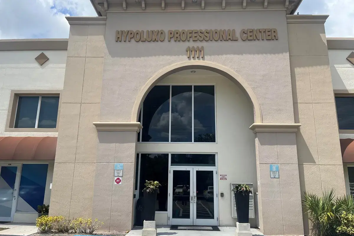 1111 HYPOLUXO Road # 101, Lantana FL 33462
