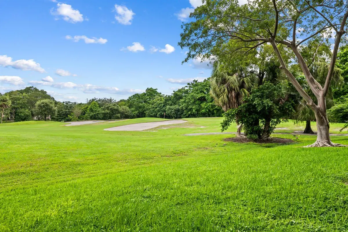4000 CYPRESS GROVE Way # 103, Pompano Beach FL 33069