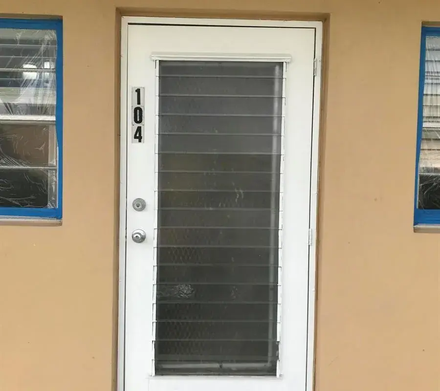 2102 NE 1ST Way # 104, Boynton Beach FL 33435