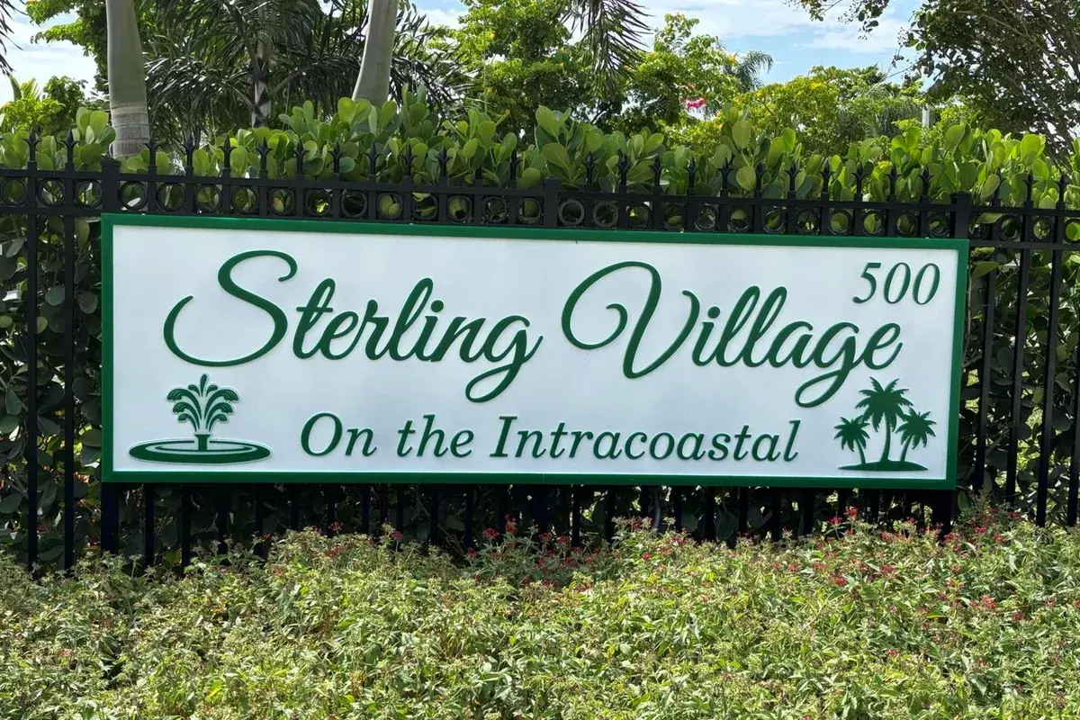170 E Horizons E # 110, Boynton Beach FL 33435