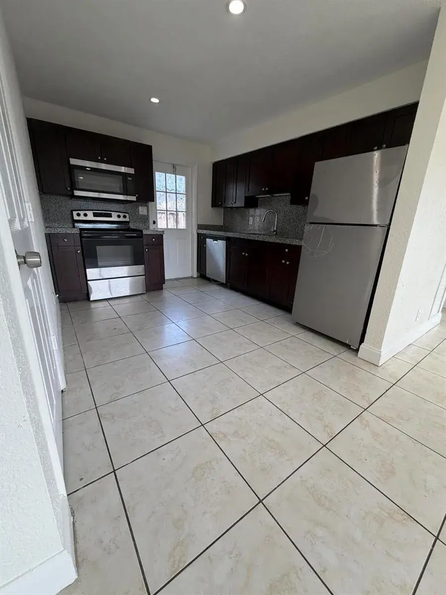 1709 SW 11th Street Unit a, Fort Lauderdale FL 33312