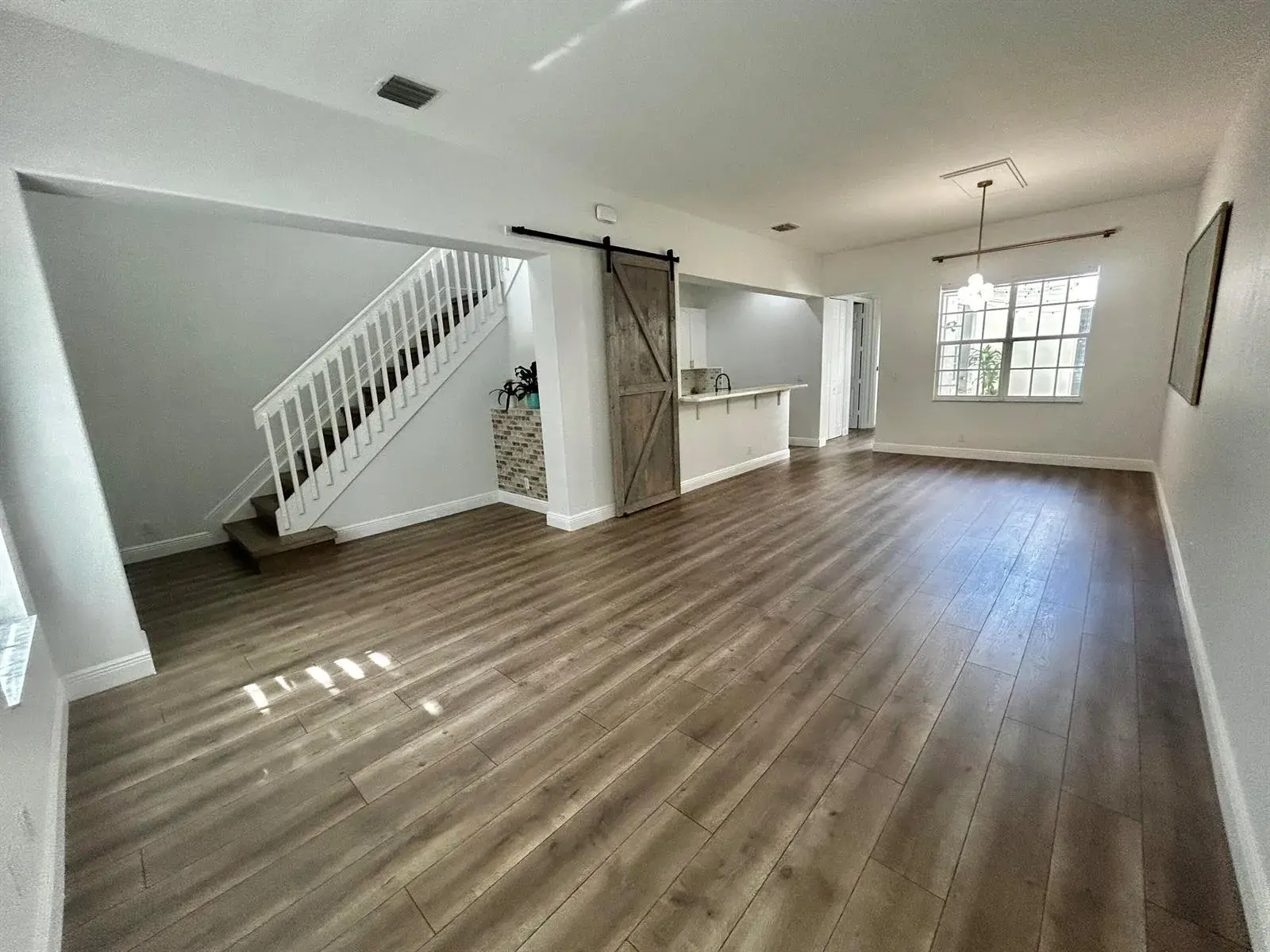 2401 NW 7TH Street, Boynton Beach FL 33426