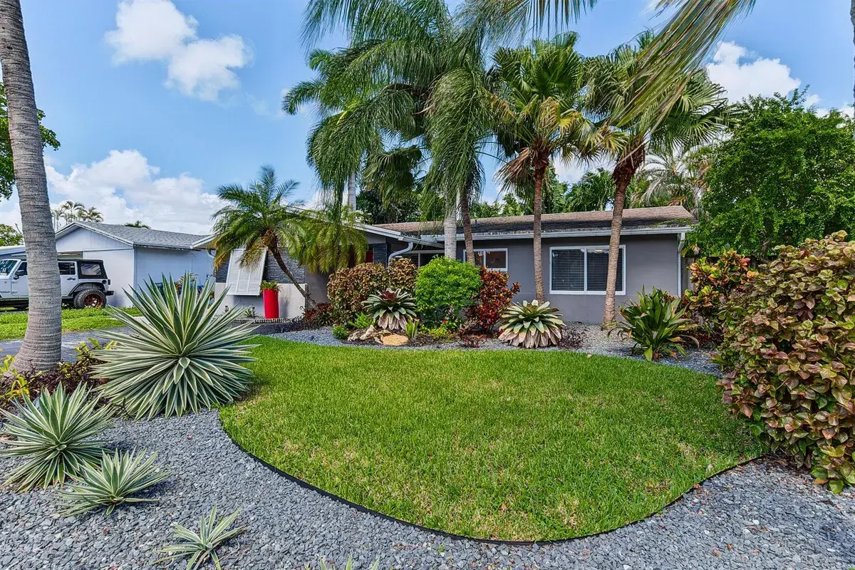 1931 NW 38th Street, Oakland Park FL 33309