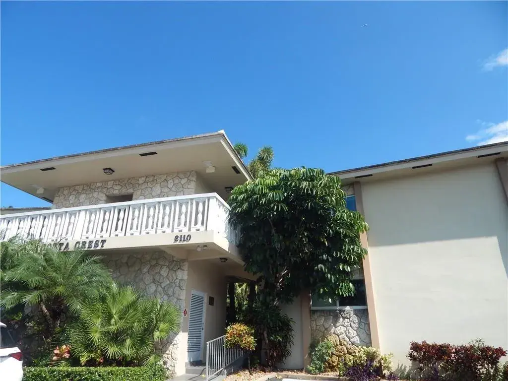 2110 NE 39th Street # A, Fort Lauderdale FL 33308