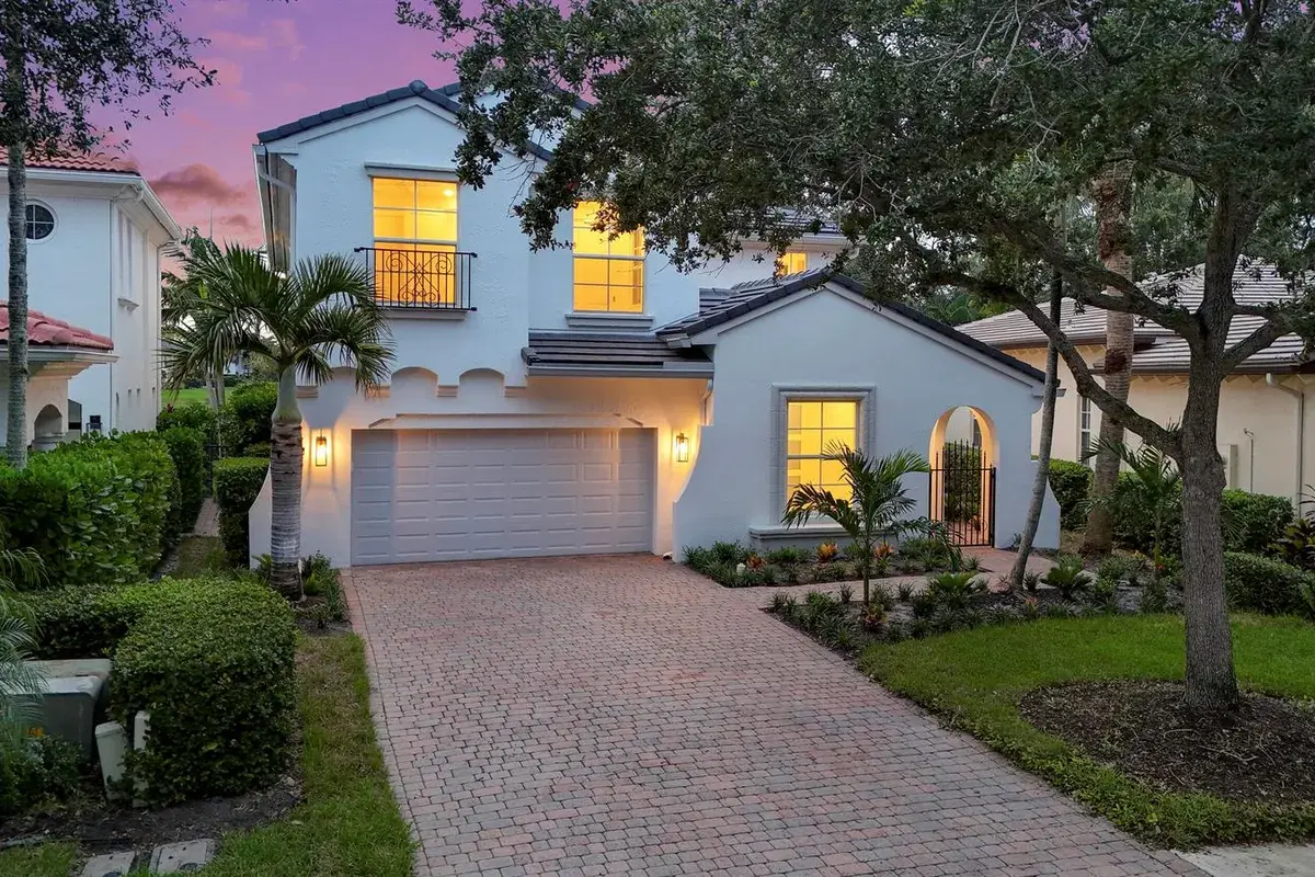 754 Bocce Court, Palm Beach Gardens FL 33410