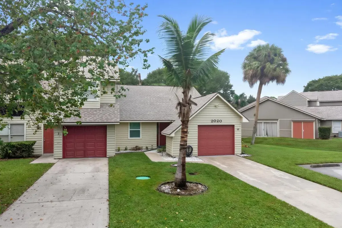 2020 Vero South Circle SW # 4, Vero Beach FL 32962