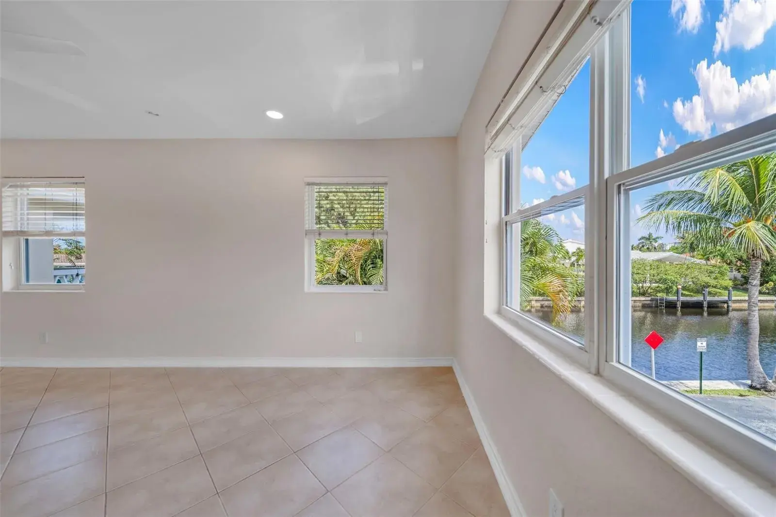 2591 NE 55TH Court # 208, Fort Lauderdale FL 33308
