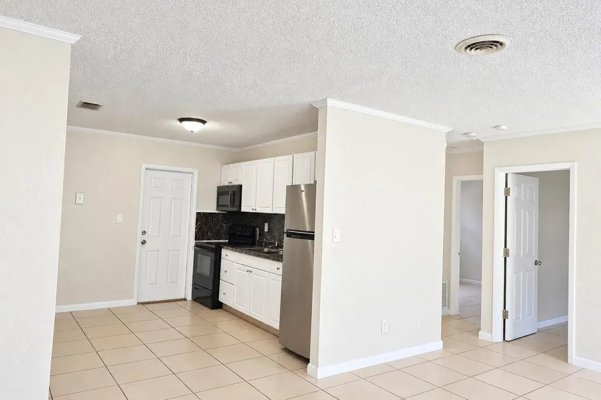 727 NW 1st Avenue # 2, Fort Lauderdale FL 33311