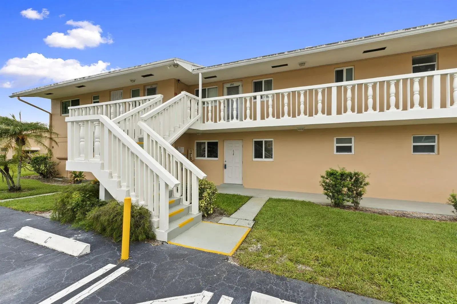 2192 NE 1ST Way # 102, Boynton Beach FL 33435
