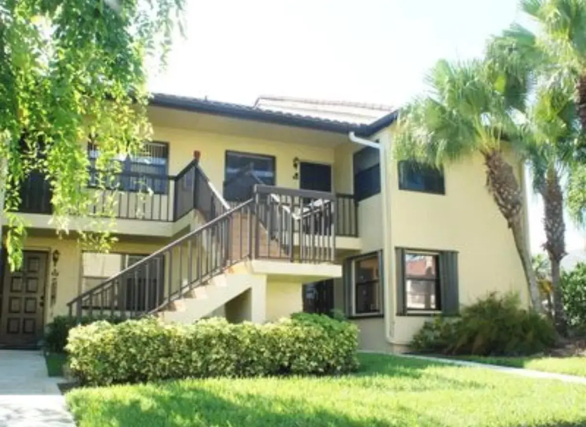 4699 LUCERNE LAKES Boulevard E # 203, Lake Worth FL 33467