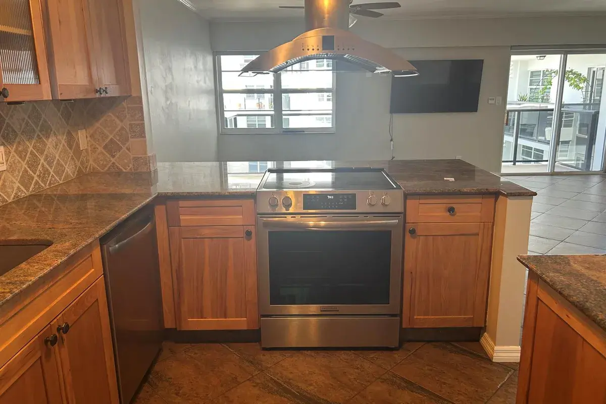5100 Dupont Boulevard # 8L, Fort Lauderdale FL 33308