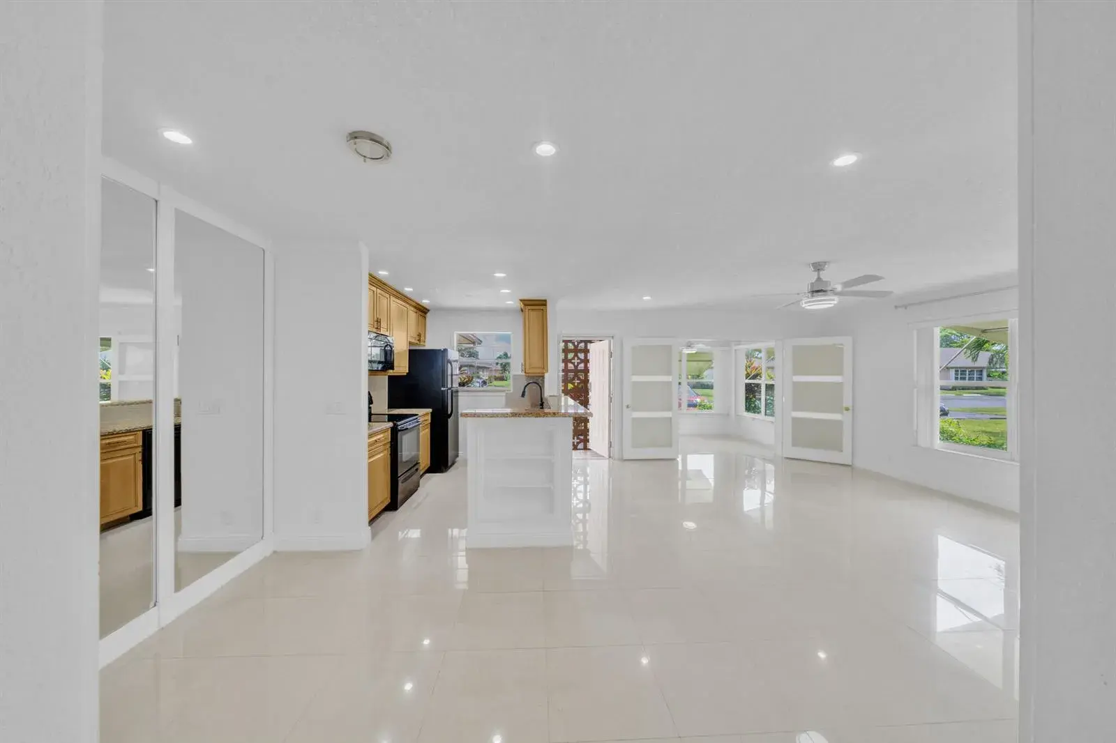 1360 SE High Point Way SE # A, Delray Beach FL 33445