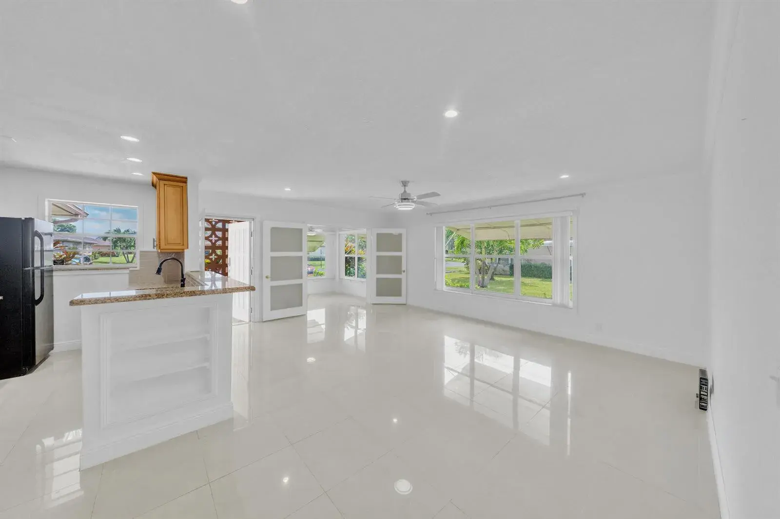 1360 SE High Point Way SE # A, Delray Beach FL 33445