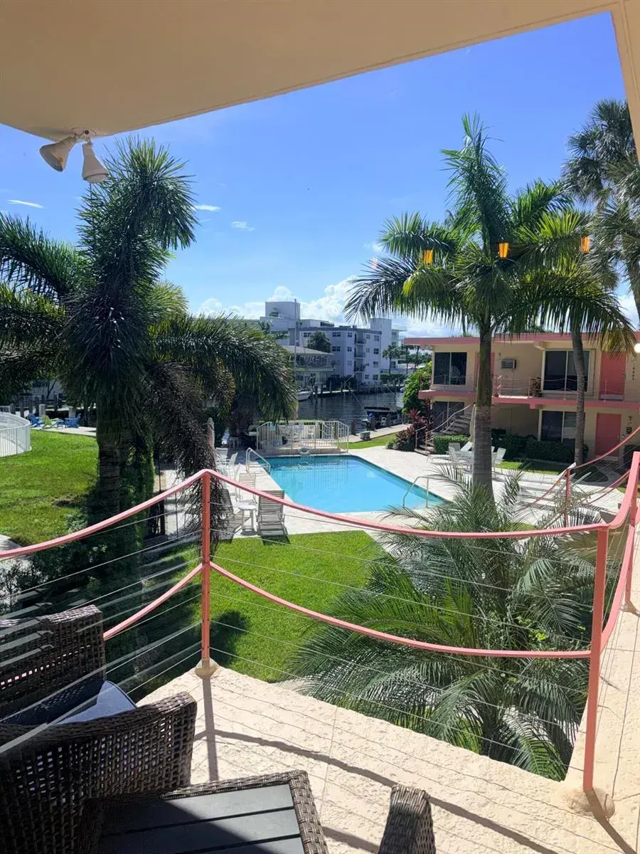 2825 NE 33rd Avenue # 208, Fort Lauderdale FL 33308