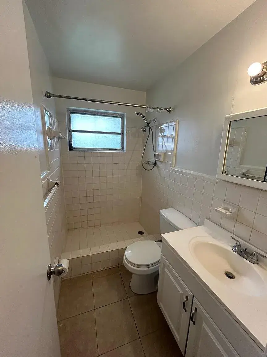 5891 NE 18th Avenue # 3, Fort Lauderdale FL 33334
