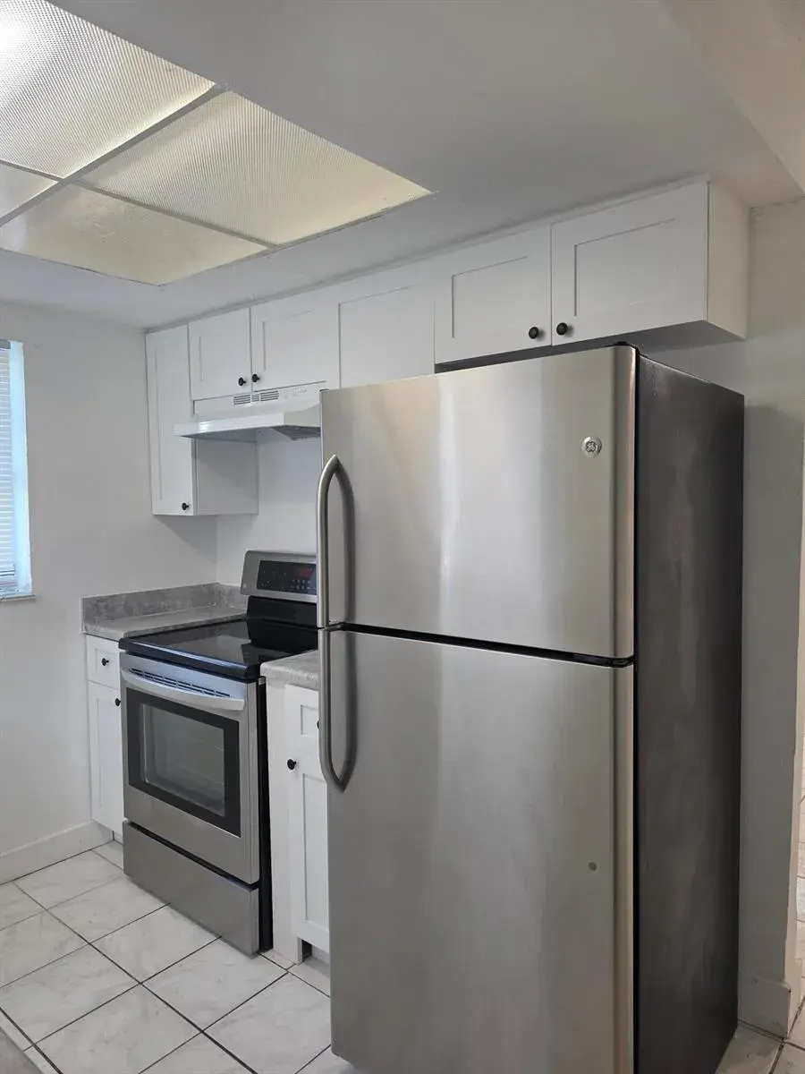 2131 NW 26TH Avenue, Fort Lauderdale FL 33311