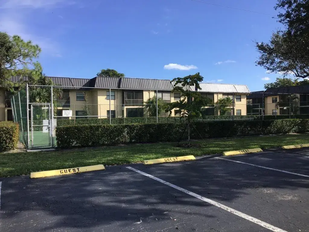 9157 NW 1ST Court # 203, Pembroke Pines FL 33024