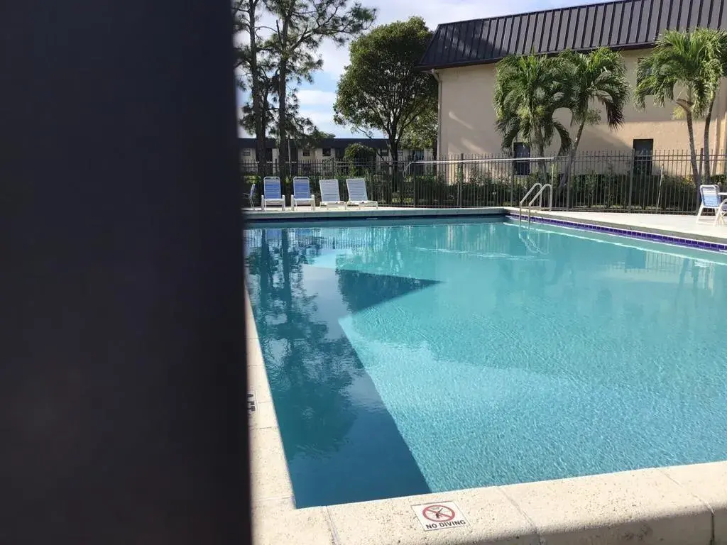 9157 NW 1ST Court # 203, Pembroke Pines FL 33024