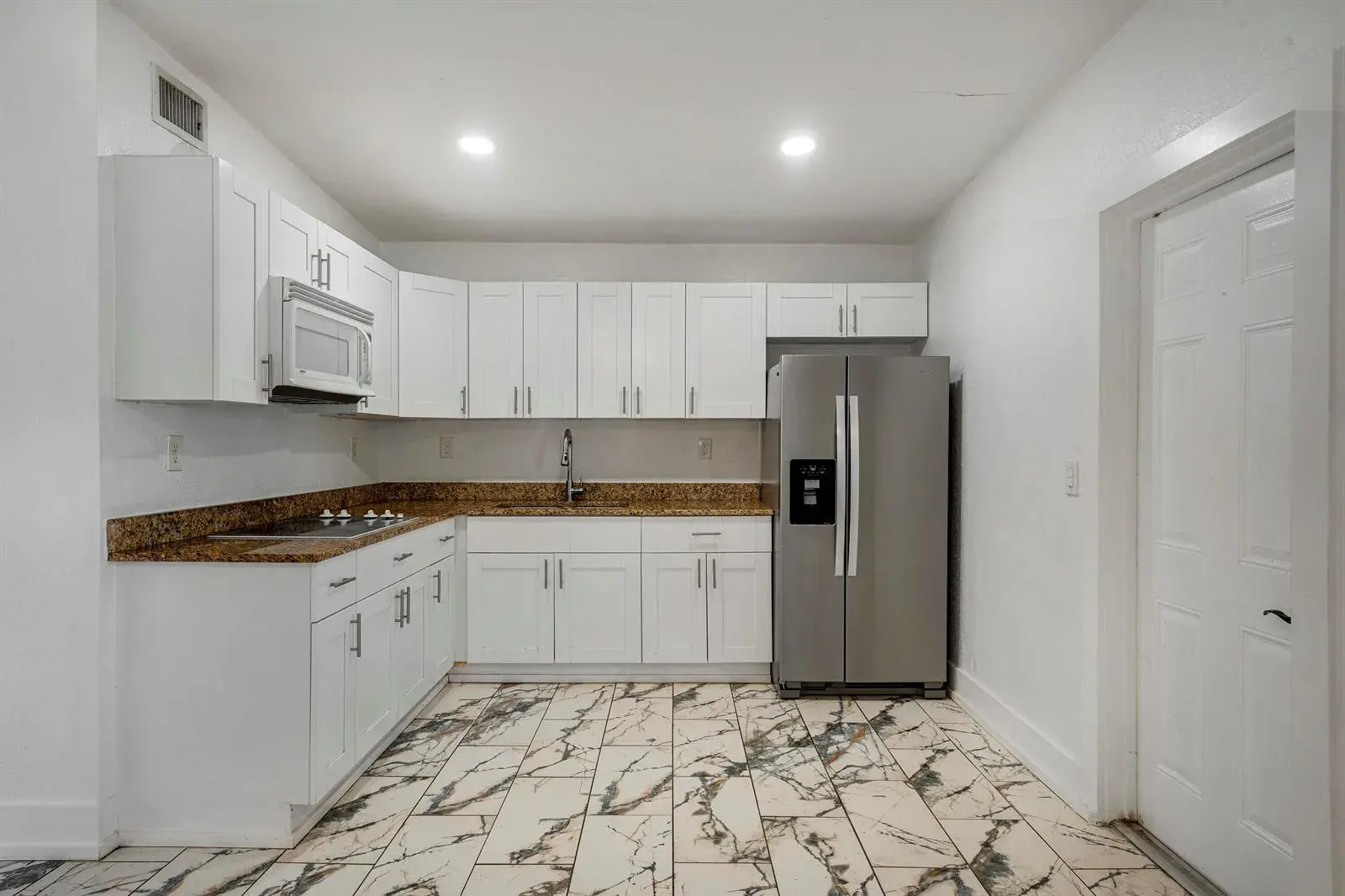 130 PLUM TREE Drive, Lake Worth FL 33462