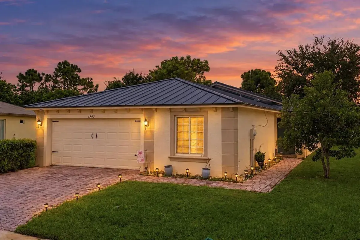 1985 SW MARBLEHEAD Way, Port St. Lucie FL 34953