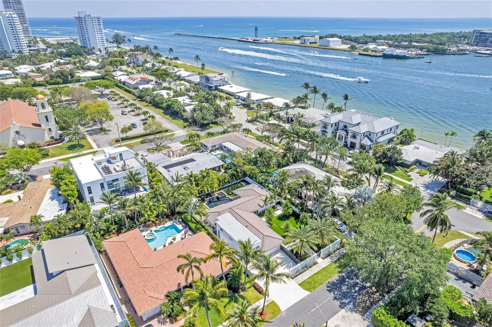 2008 Admirals Way, Fort Lauderdale FL 33316