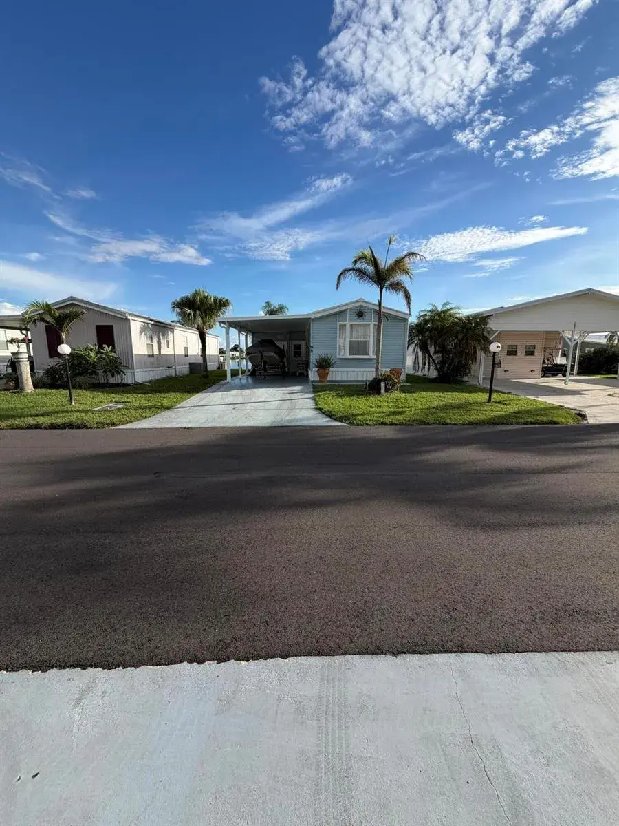 1601 US HIGHWAY 441 SE # 98, Okeechobee FL 34974