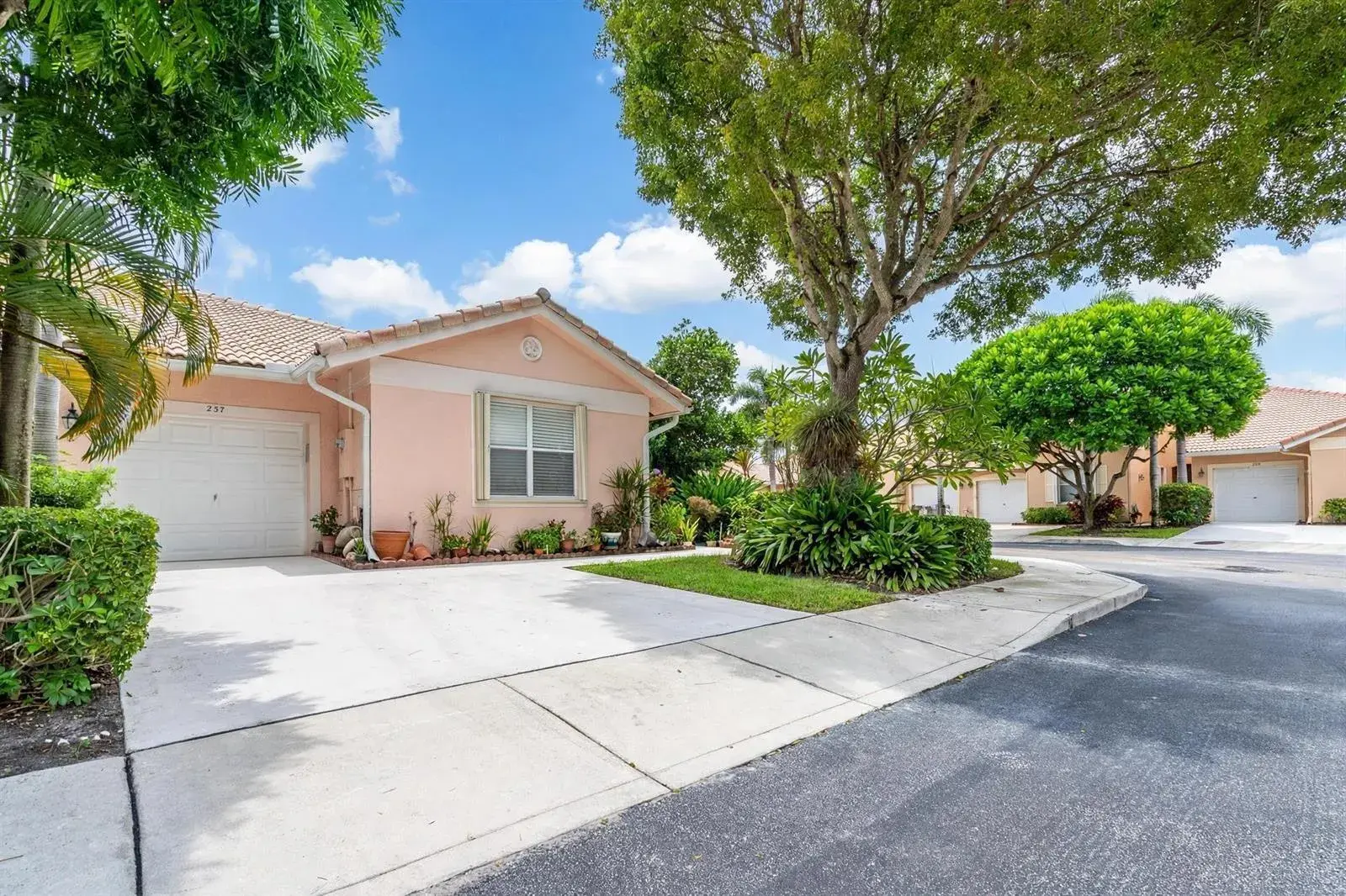 237 CORAL TRACE Court, Delray Beach FL 33445