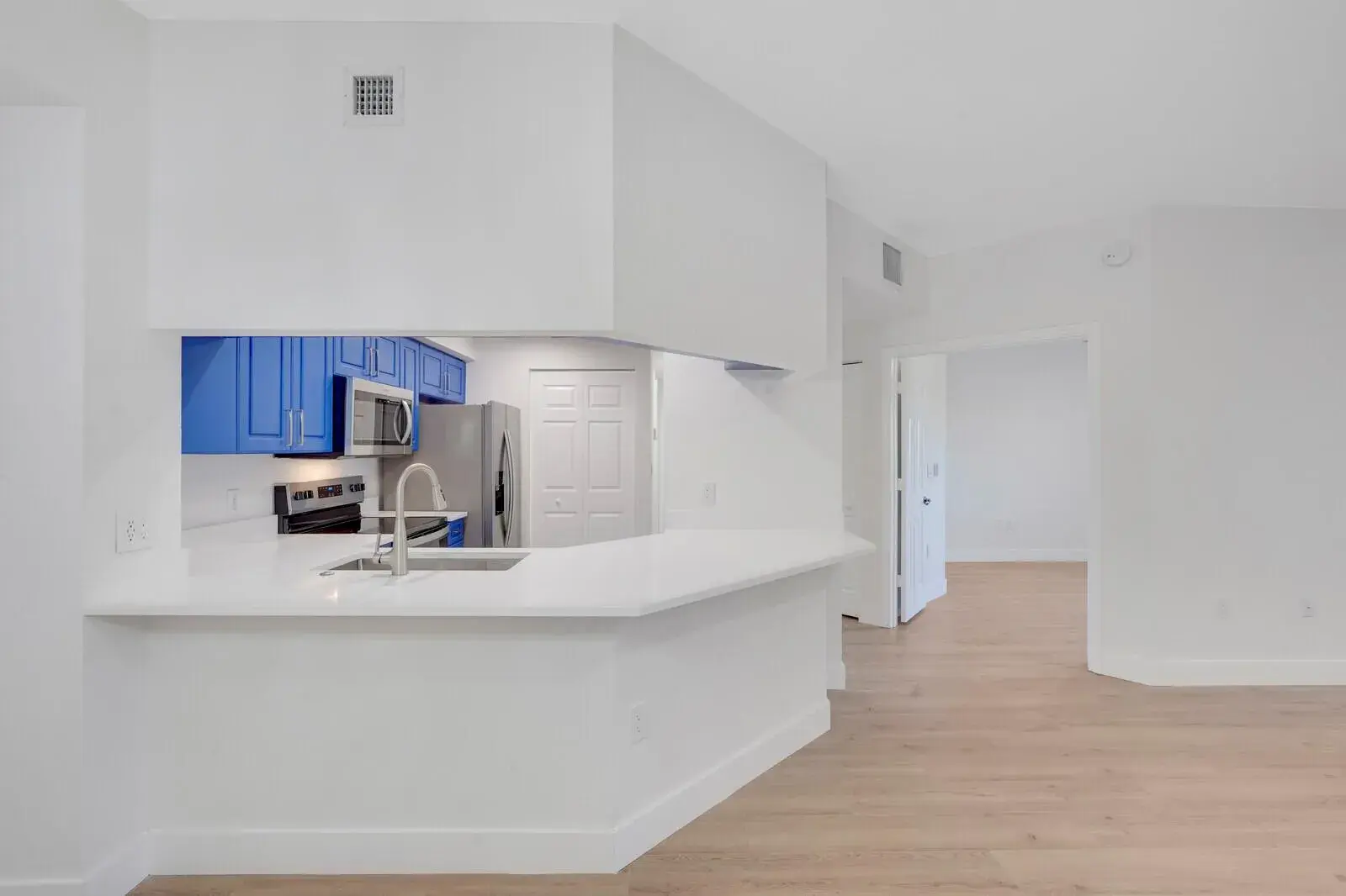 2724 ANZIO Court # 305, Palm Beach Gardens FL 33410