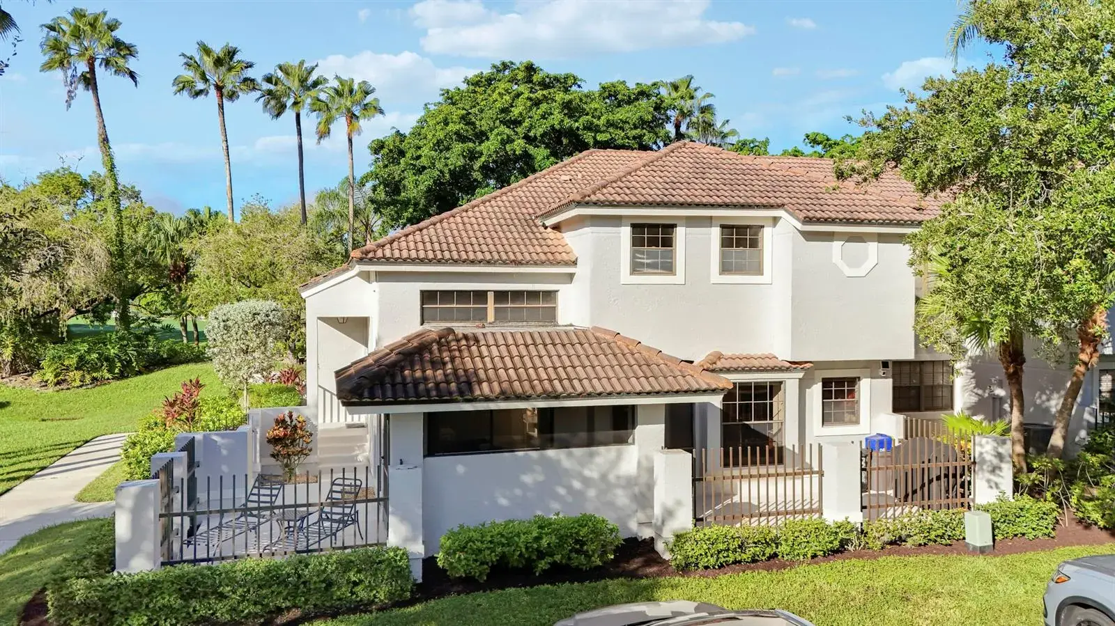 587 Prestwick Circle # 2, Palm Beach Gardens FL 33418