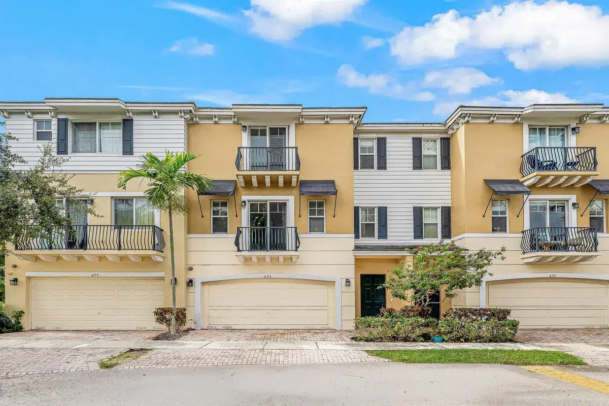 673 NW 38th Circle, Boca Raton FL 33431
