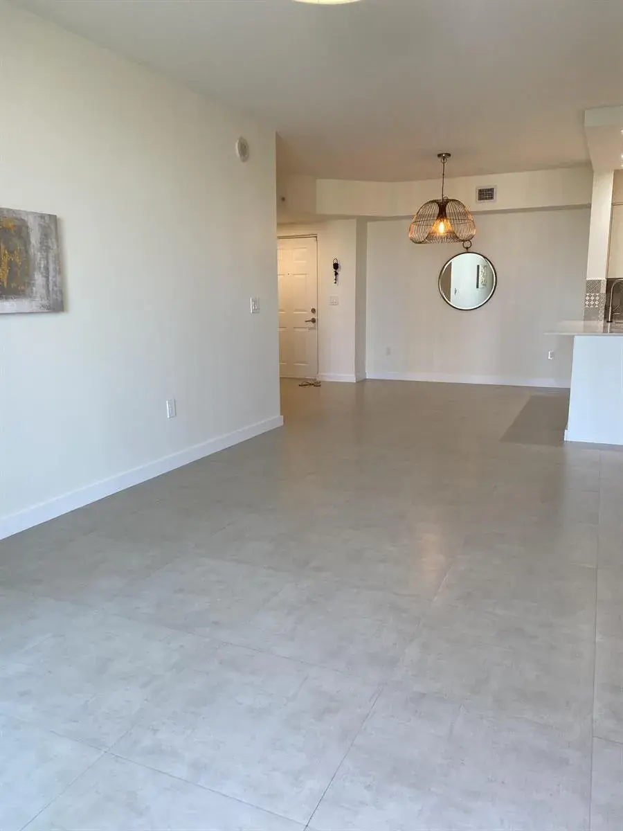 17100 N BAY Road # 1616, Sunny Isles Beach FL 33160