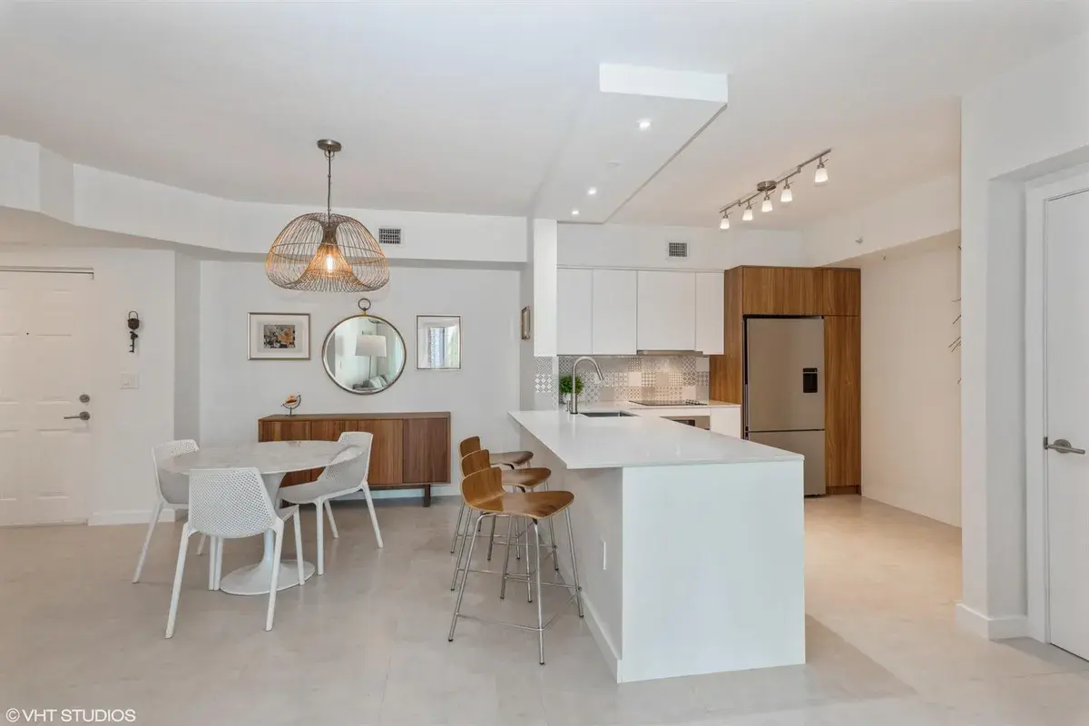 17100 N BAY Road # 1616, Sunny Isles Beach FL 33160