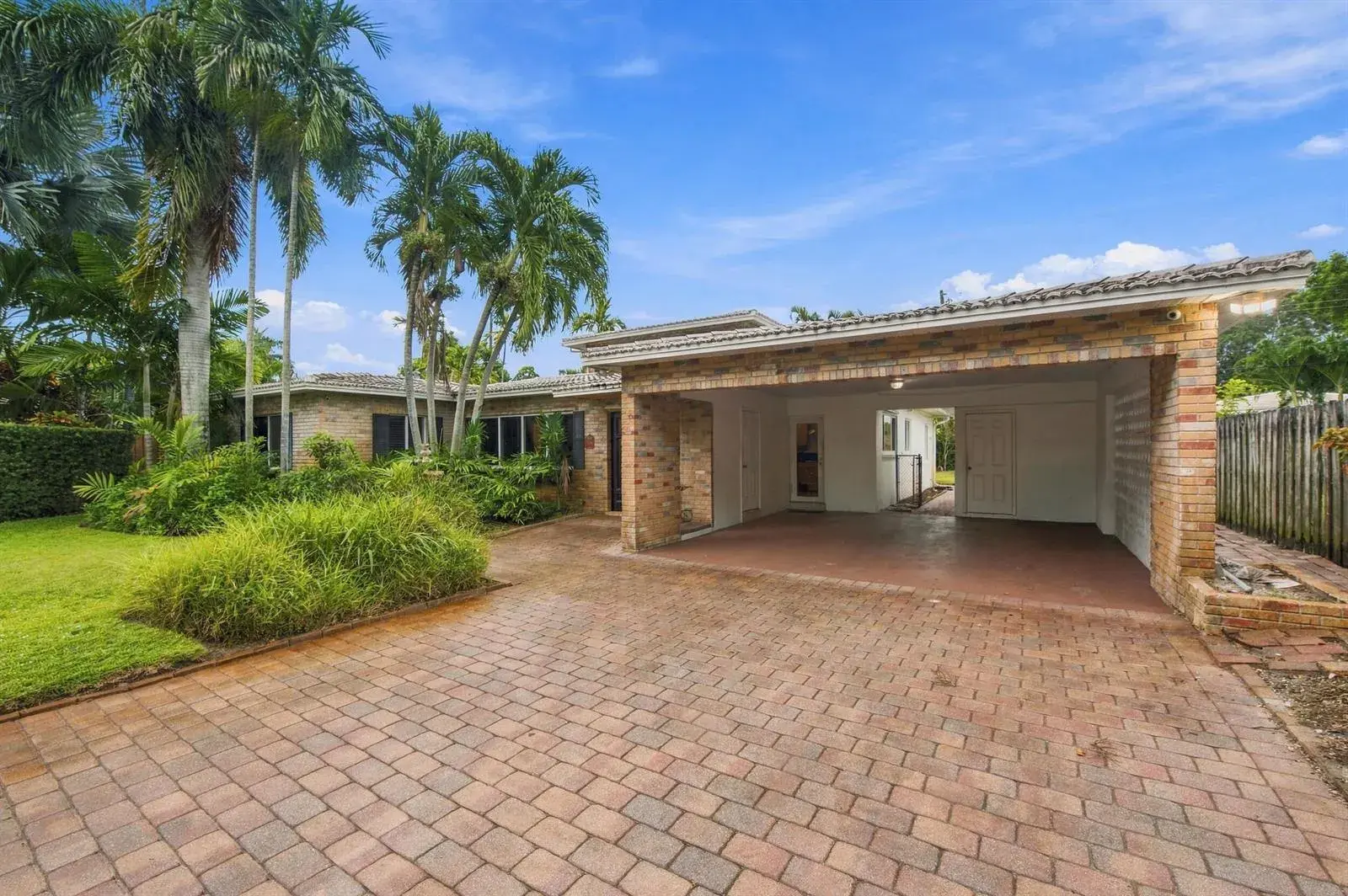 1818 NE 20th Street, Fort Lauderdale FL 33305