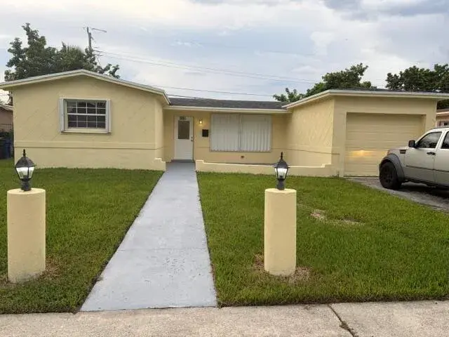 3921 NW 35th Terrace, Lauderdale Lakes FL 33309