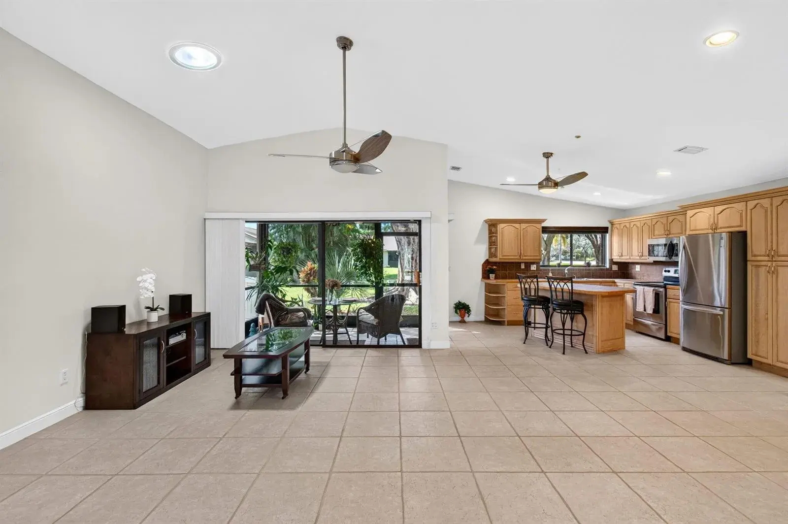 4 Fawlkland Circle, Boynton Beach FL 33426