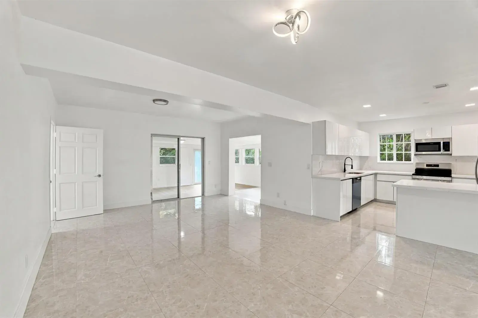 110 NE 152nd Street, Miami FL 33162
