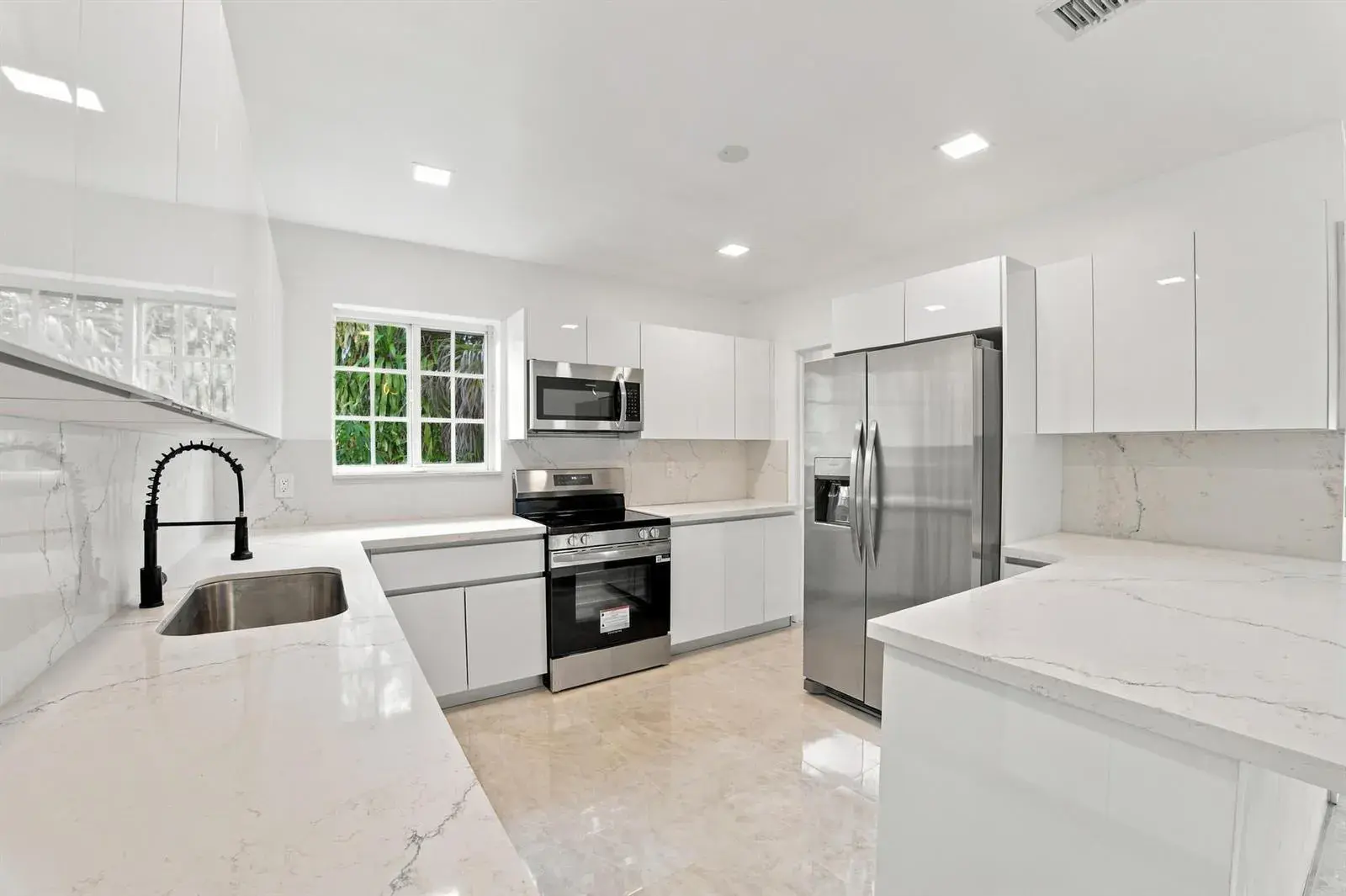 110 NE 152nd Street, Miami FL 33162