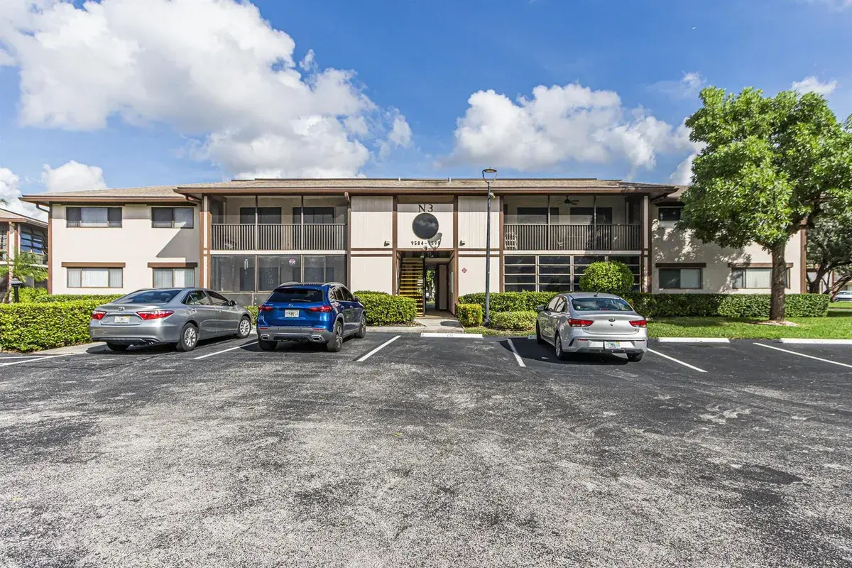 9584 N BELFORT Circle # 112, Tamarac FL 33321