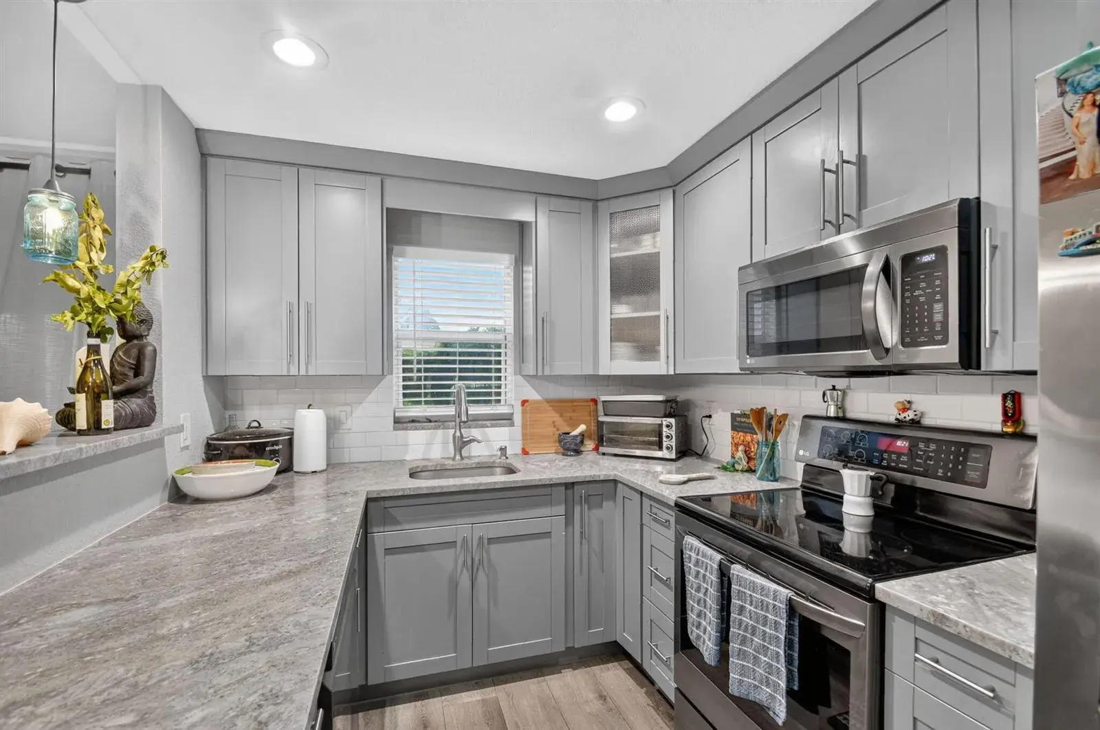 500 DAVIS Road # 25, Palm Springs FL 33461